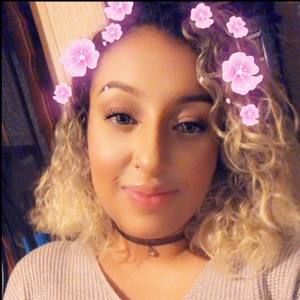 Meet your Posher, Karina